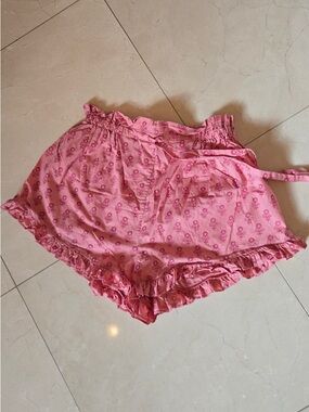 Doen Pink Ruffle-Hem Tie Waist Shorts